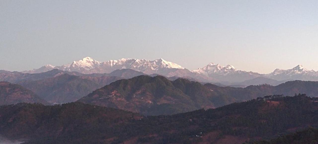 Himalaya Mount View Resort Каусані Екстер'єр фото