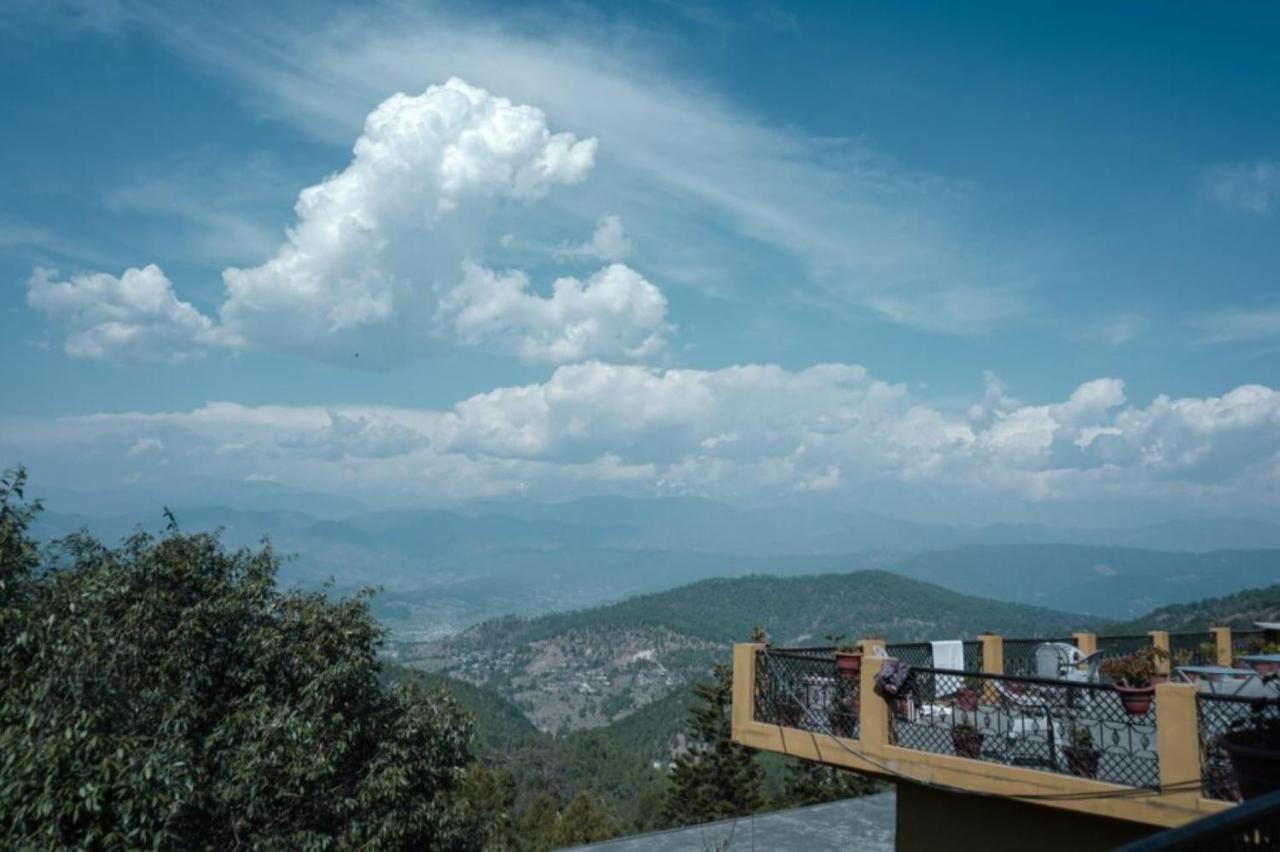 Himalaya Mount View Resort Каусані Екстер'єр фото